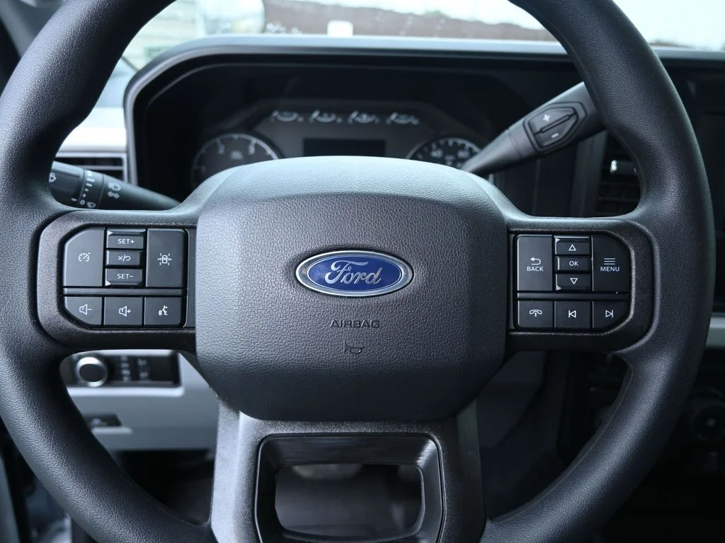 2026 Ford F-450 Super Duty Chassis Cab XL - Photo 9