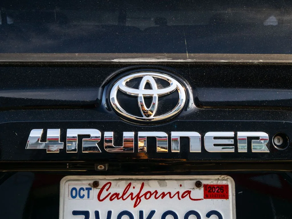 Used 2016 Black Toyota SR5 Premium image 11