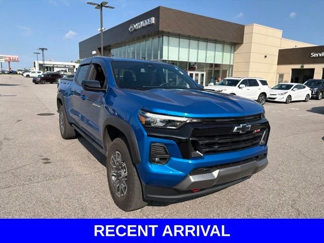 Used 2023 Blue Chevrolet Z71 image 2