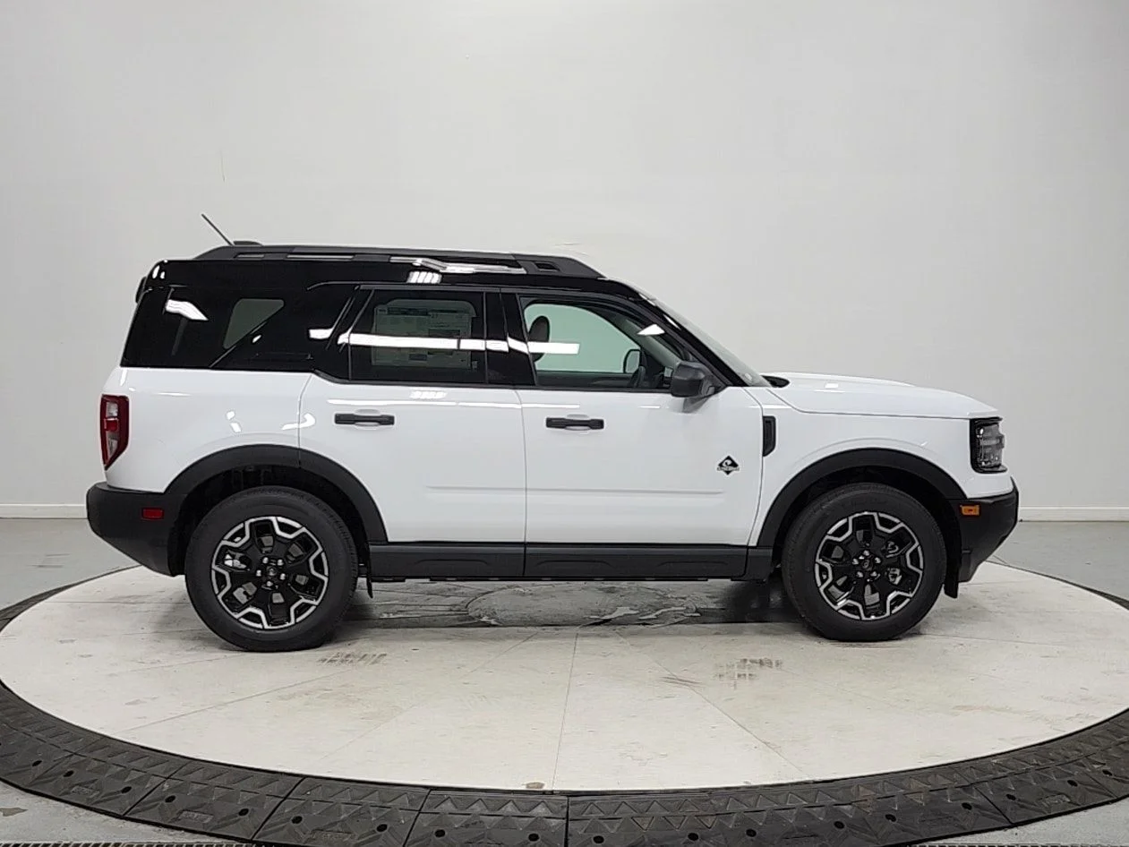 New 2026 Oxford White Ford Outer Banks® image 8