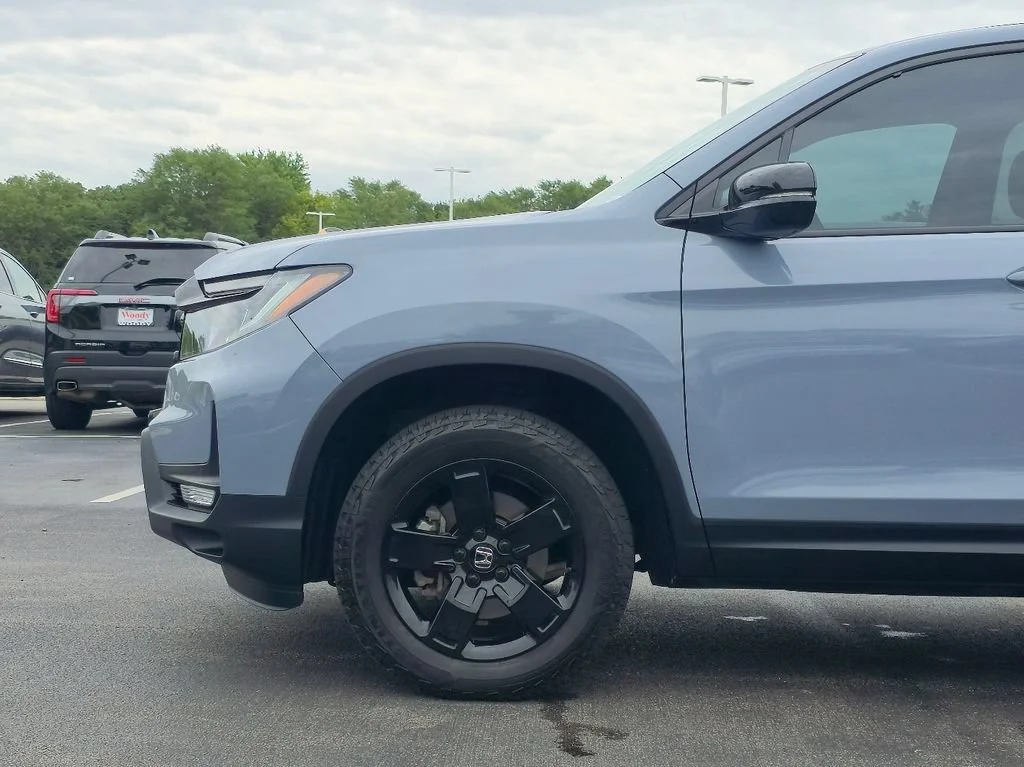 2025 Honda Ridgeline Black Edition - Photo 33