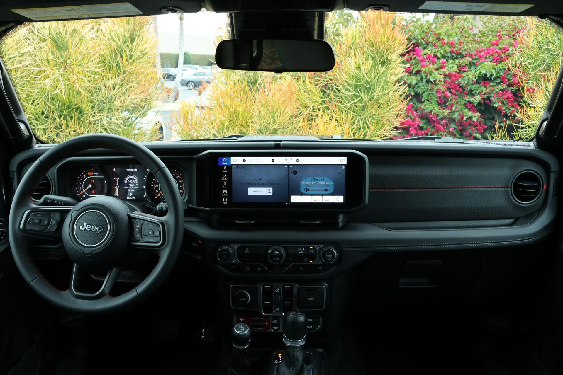 Used 2024 Gray Jeep Rubicon image 7