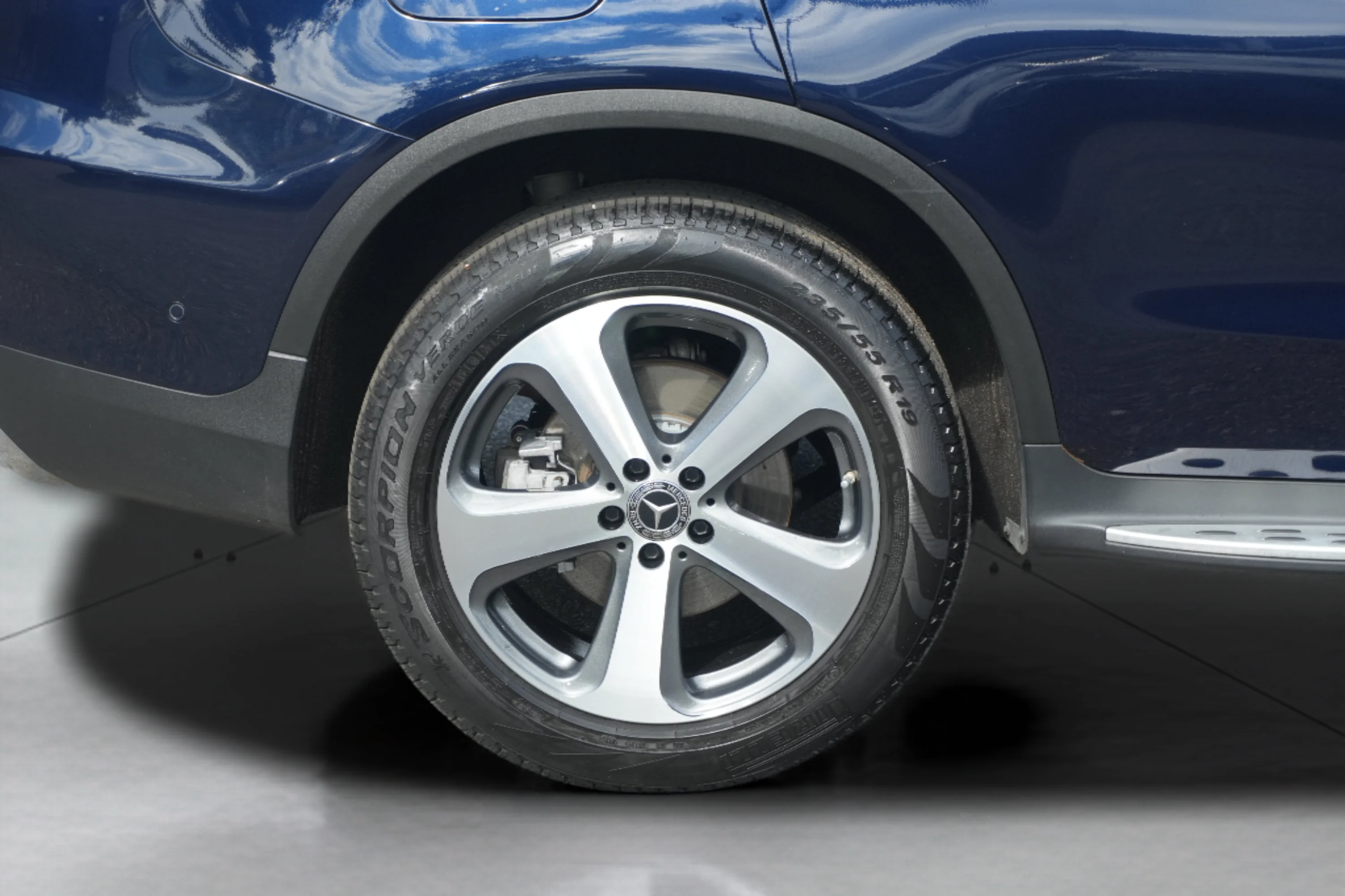 Used 2021 Lunar Blue Metallic Mercedes-Benz GLC 300 image 11