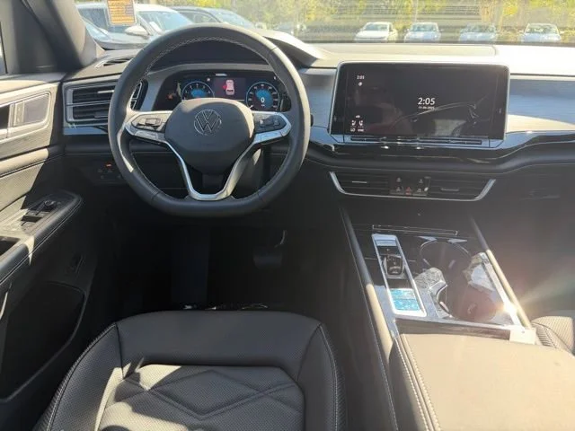 2026 Volkswagen Atlas Cross Sport SE w/Tech - Photo 10
