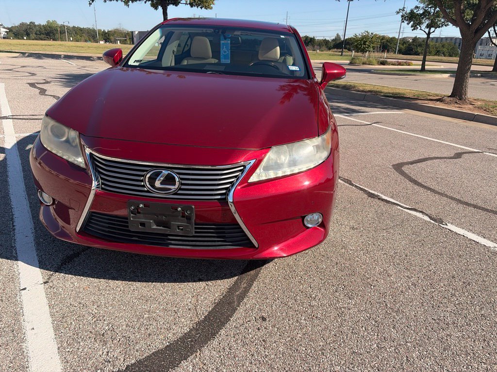 Used 2013 Red Lexus 350 image 5