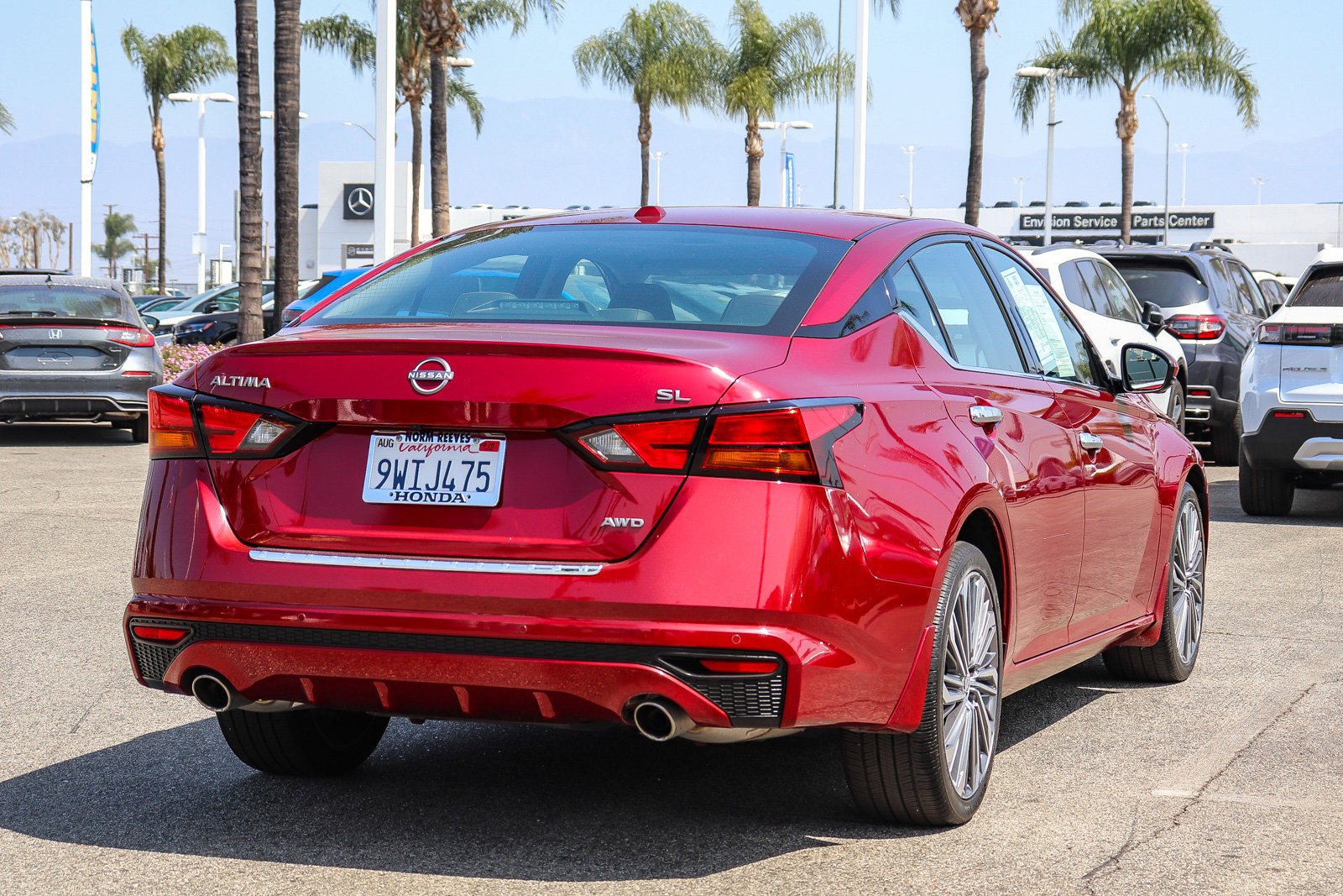 Used 2023 Scarlet Ember Tintcoat Nissan 2.5 SL image 11