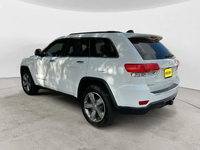 Used 2015 White Jeep Limited image 7