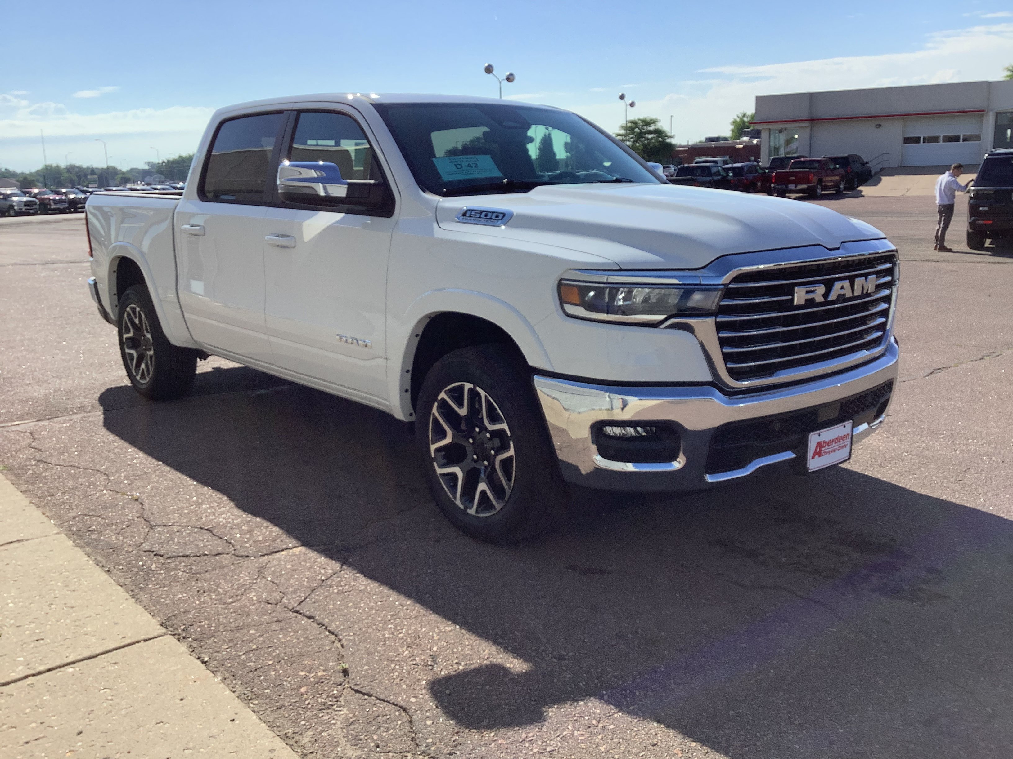 New 2026 Bright White Clear-Coat Exterior Paint RAM Laramie image 4