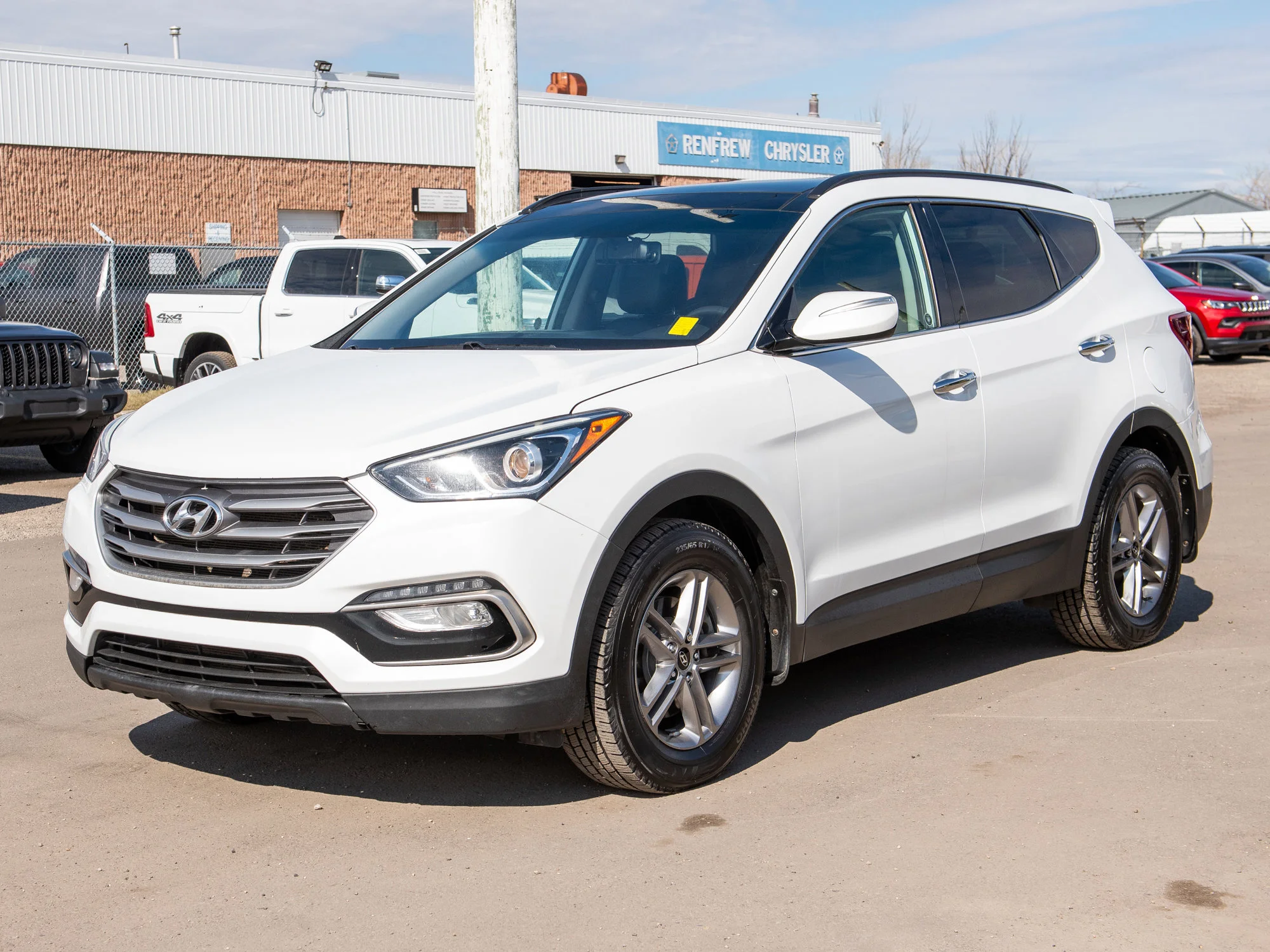 Used 2018 White Hyundai SE * One Owner | Heated Seats | Panoramic Sunroof | Backup Camera | Blind Spot Monitoring image 9