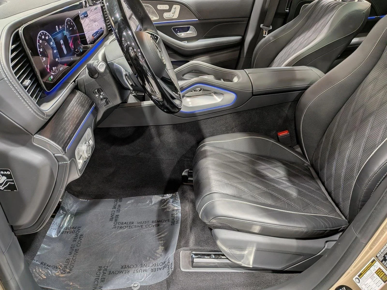 Used 2024 Obsidian Black Metallic Mercedes-Benz Maybach GLS 600 image 17
