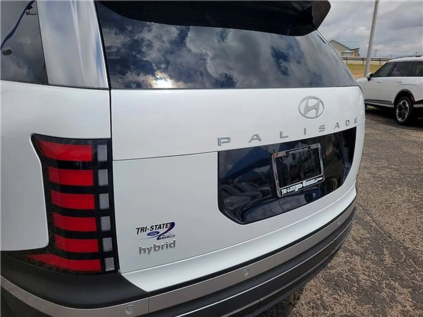 New 2026 White Hyundai SEL image 8
