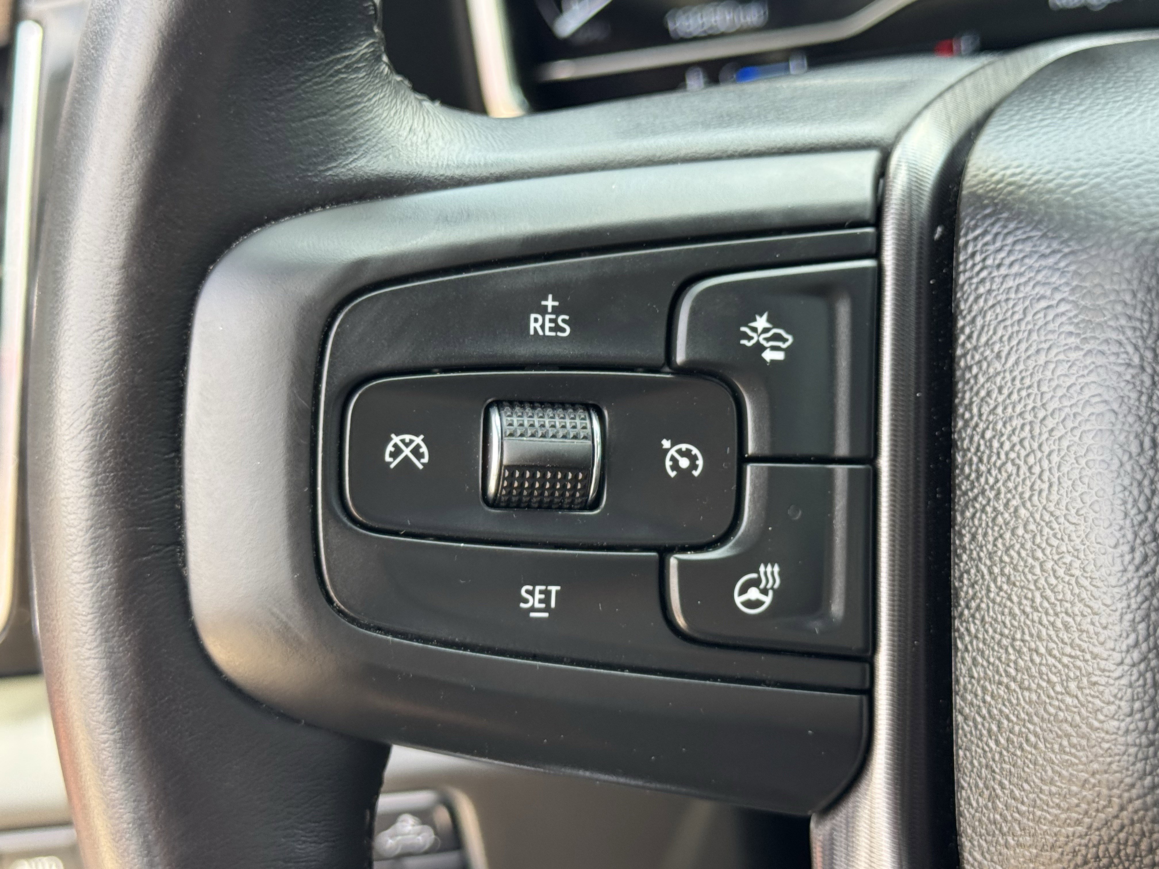 Used 2025 Onyx Black GMC Denali Ultimate image 23
