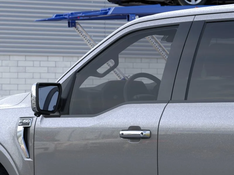 New 2026 Carbonized Gray Metallic Ford XLT image 20