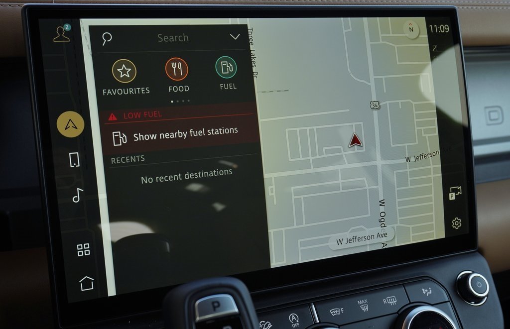 2026 LAND ROVER DEFENDER - Image 27