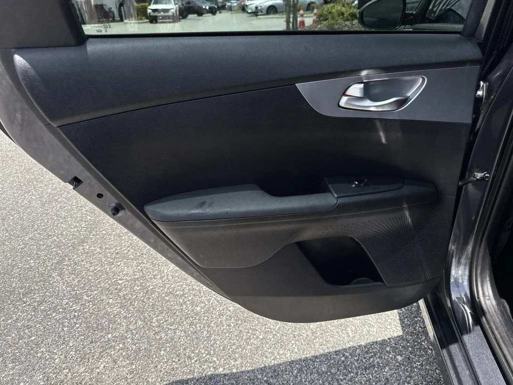 Used 2022 Gray Kia LXS image 13