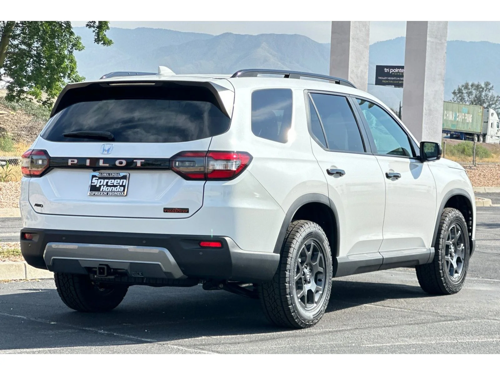 New 2026 Platinum White Pearl Honda TrailSport image 4