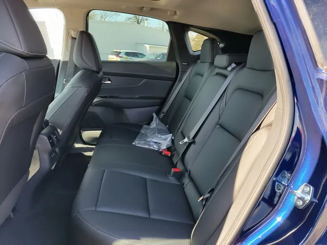 2025 Nissan Murano SL - Photo 17