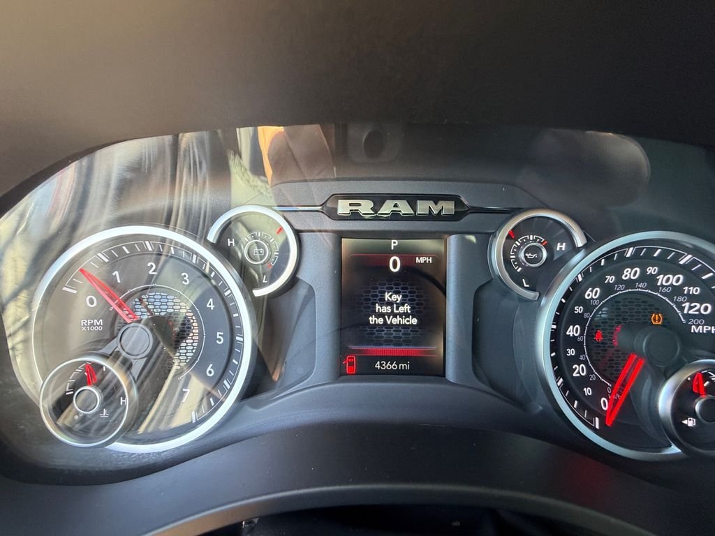 2025 RAM 1500 Big Horn/Lone Star - Photo 14