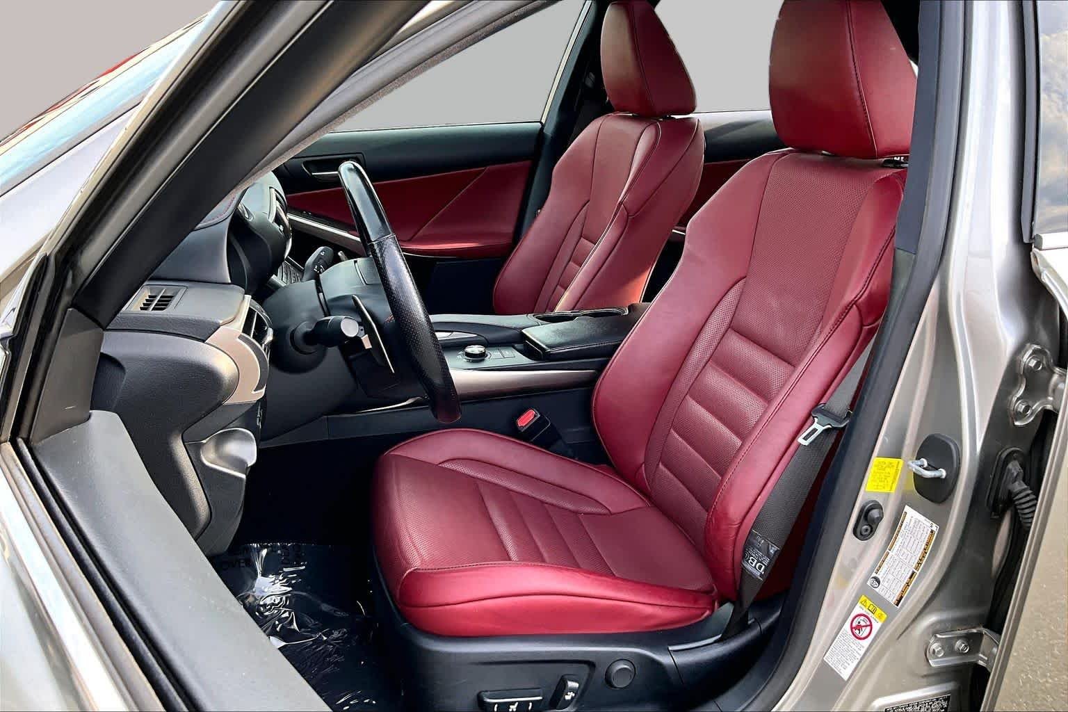 Used 2017 Atomic Silver Lexus  image 8