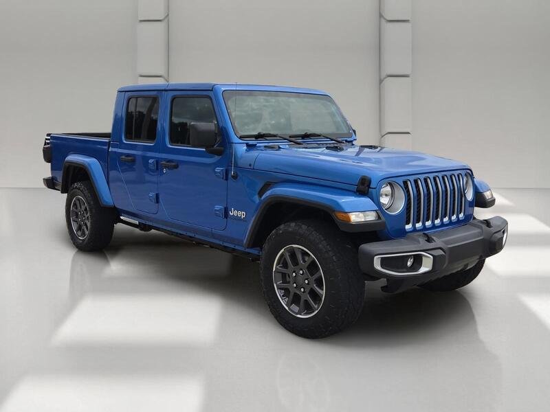 Certified Used 2020 Hydro Blue Pearlcoat JEEP OVERLAND 4X4 image 7