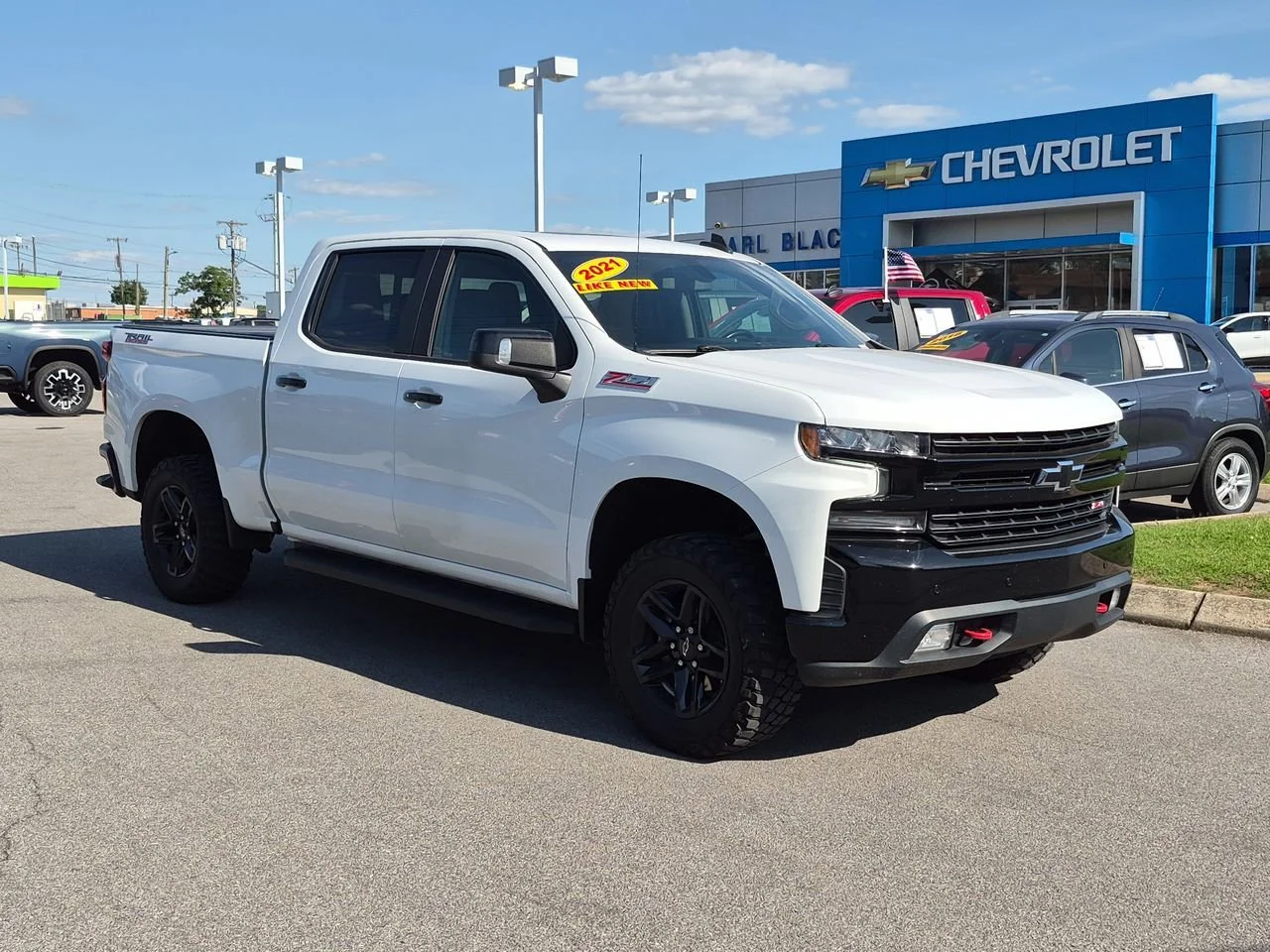 Used 2021 SUMMIT WHITE Chevrolet LT Trail Boss image 2