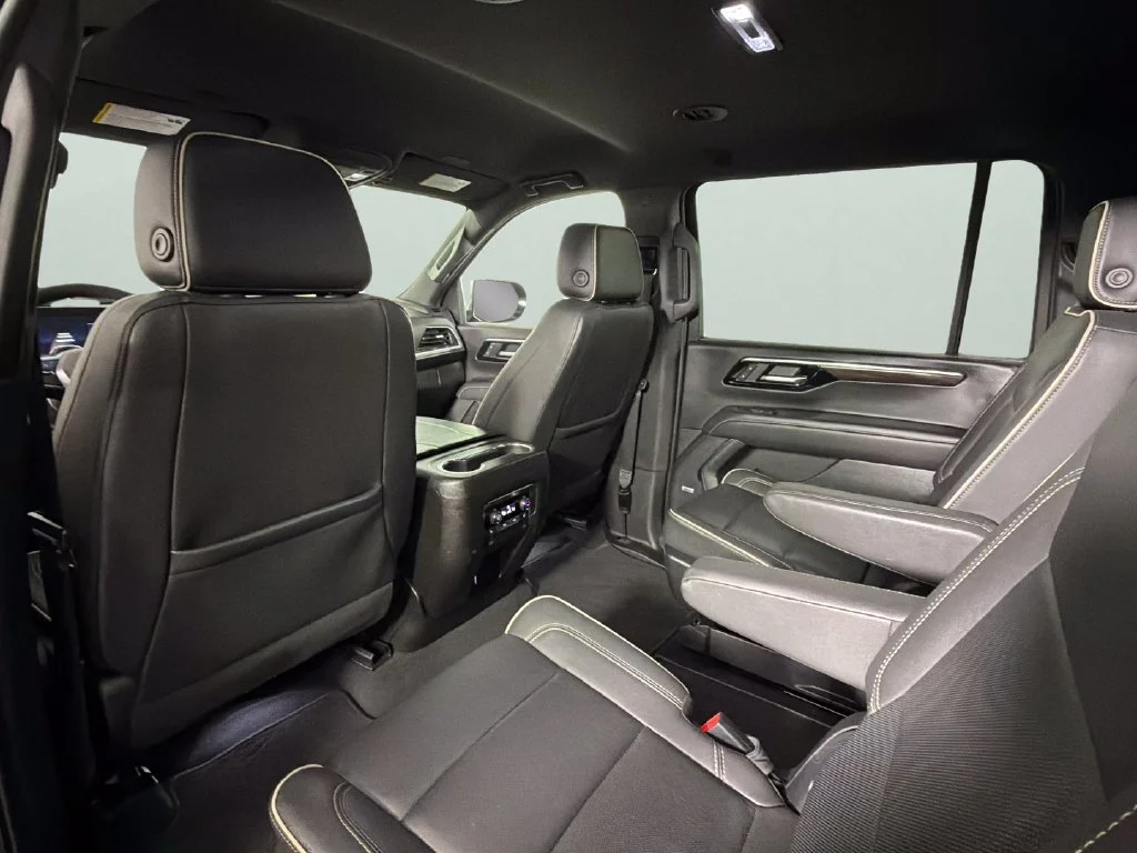 Used 2025 Black Chevrolet Premier image 28