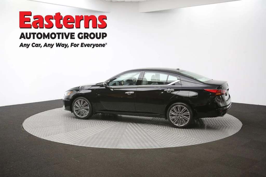 Used 2024 Black Nissan 2.5 SL image 60