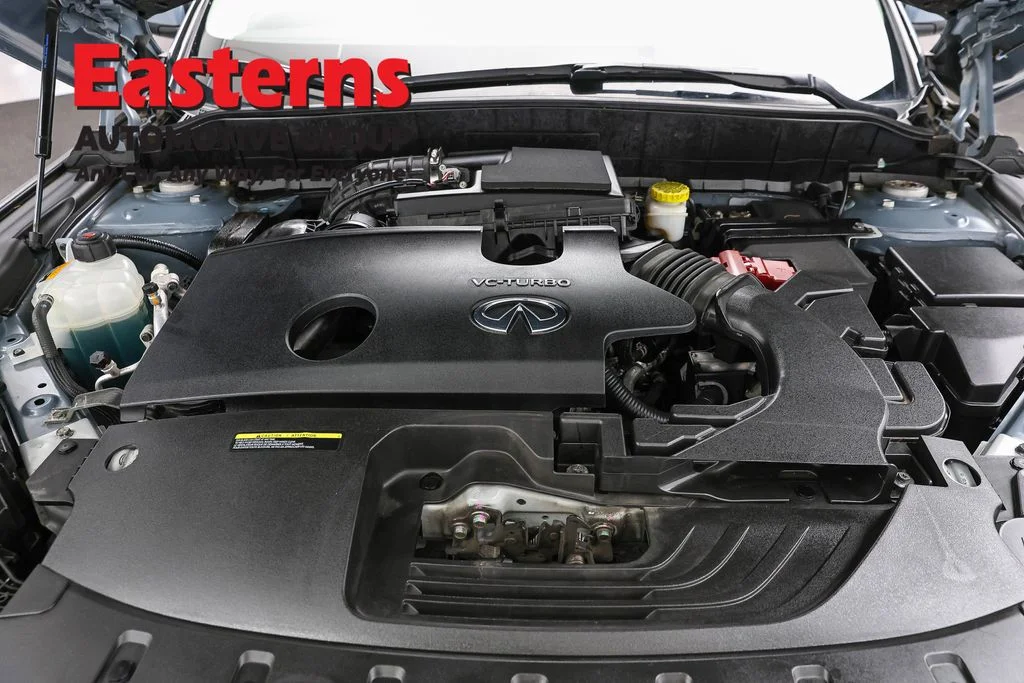 Used 2023 Gray INFINITI LUXE image 7