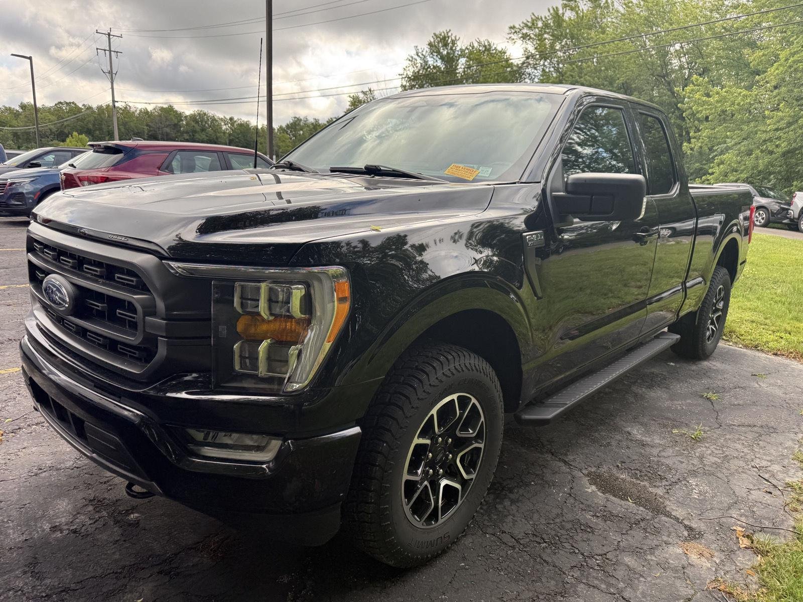 Used 2023 Agate Black Ford XLT image 3