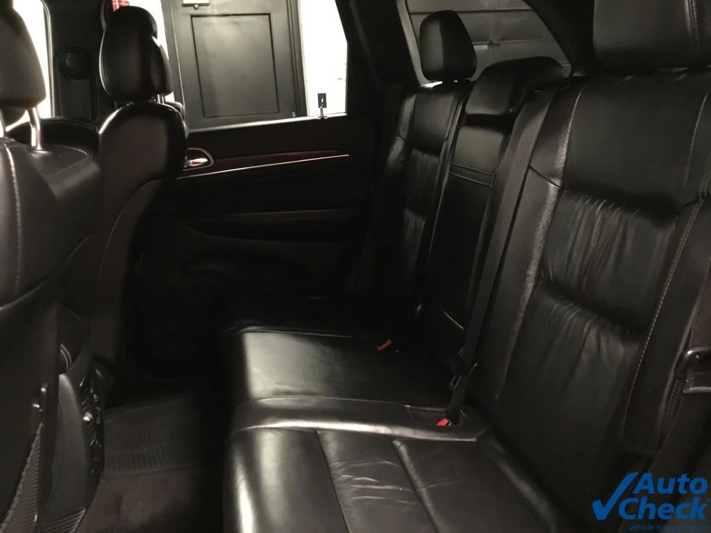 Used 2016 Silver Jeep Limited image 31