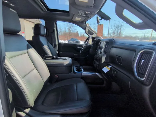 Used 2021 Silver Ice Metallic Chevrolet LT Trail Boss image 30