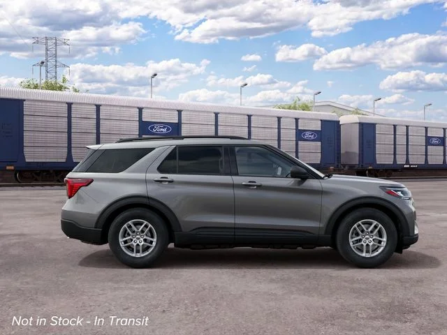New 2027 Carbonized Gray Metallic Ford Active image 5