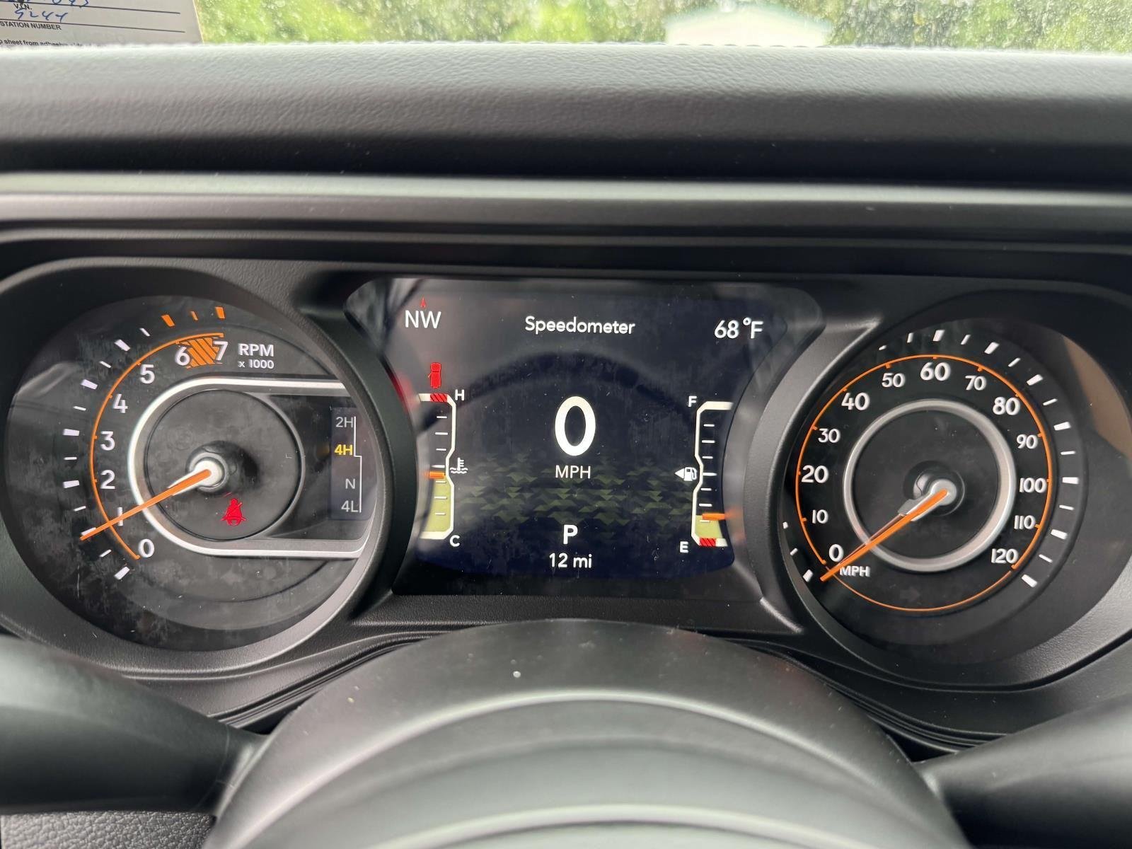 2025 Jeep Wrangler 4-Door Rubicon - Photo 12