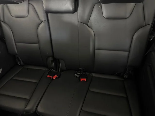 Used 2025 Black Kia S image 27