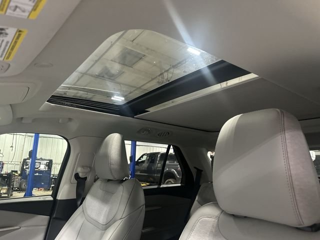 Certified Used 2025 White Metallic Ford Active image 20
