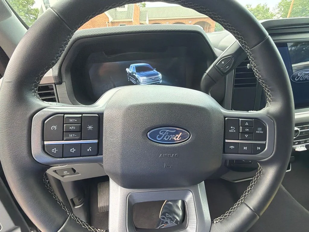 Used 2025 Black Ford XLT image 19
