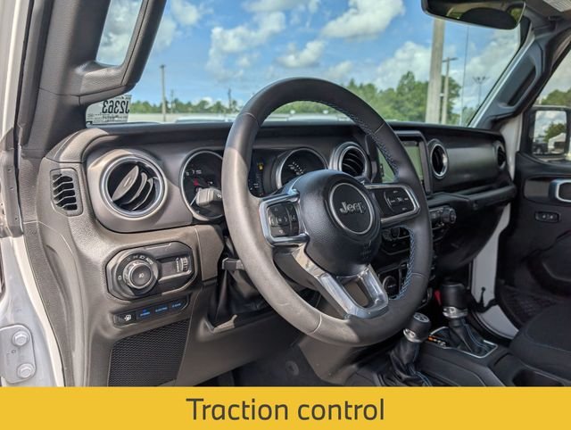 Used 2023 White Jeep Rubicon 4xe image 31