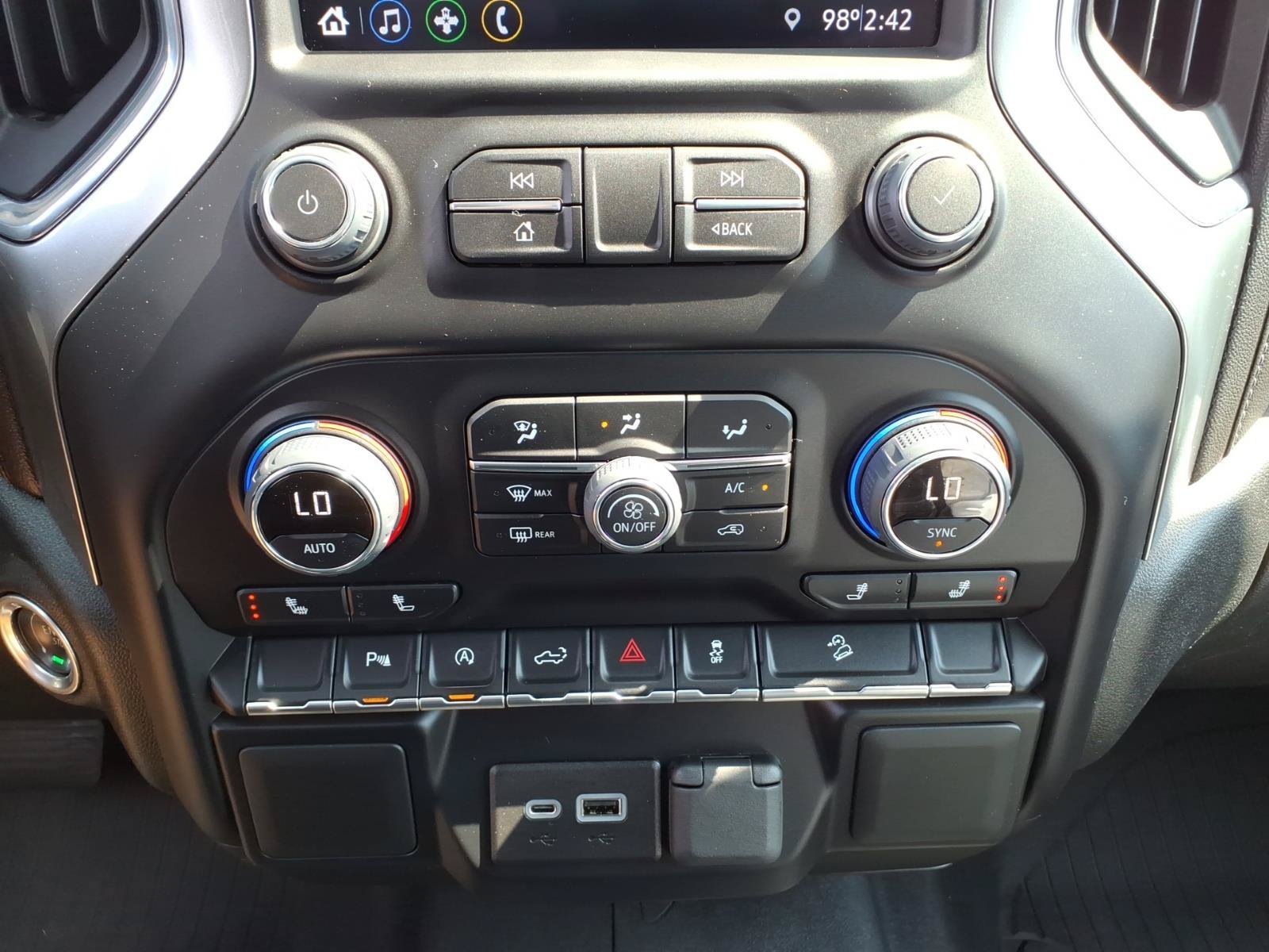2022 Chevrolet Silverado 1500 Limited LT - Photo 19