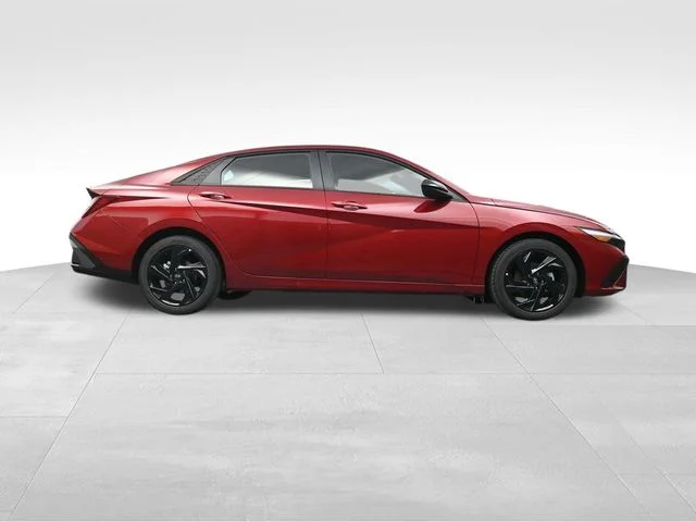 Used 2026 Red Hyundai SEL Sport image 37