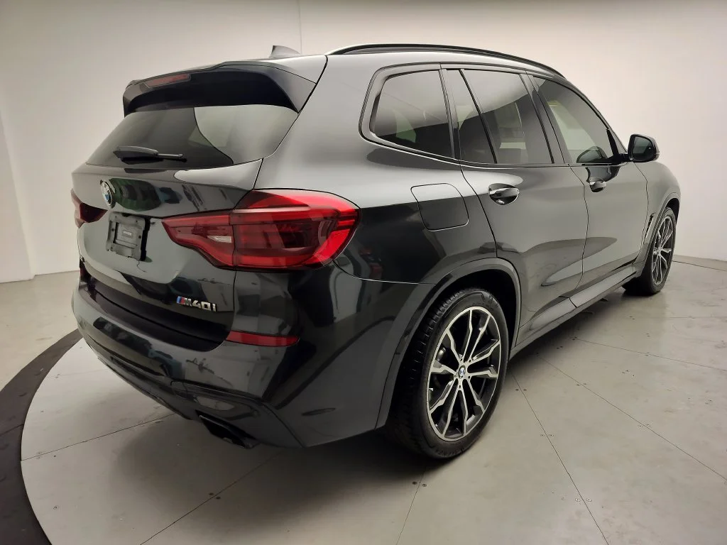 Used 2020 Dark Graphite Metallic BMW M40i image 3