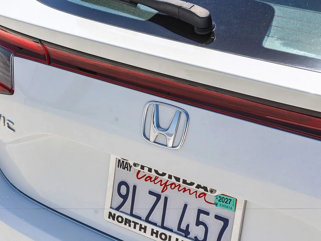 Certified Used 2024 Platinum White Pearl Honda LX image 8