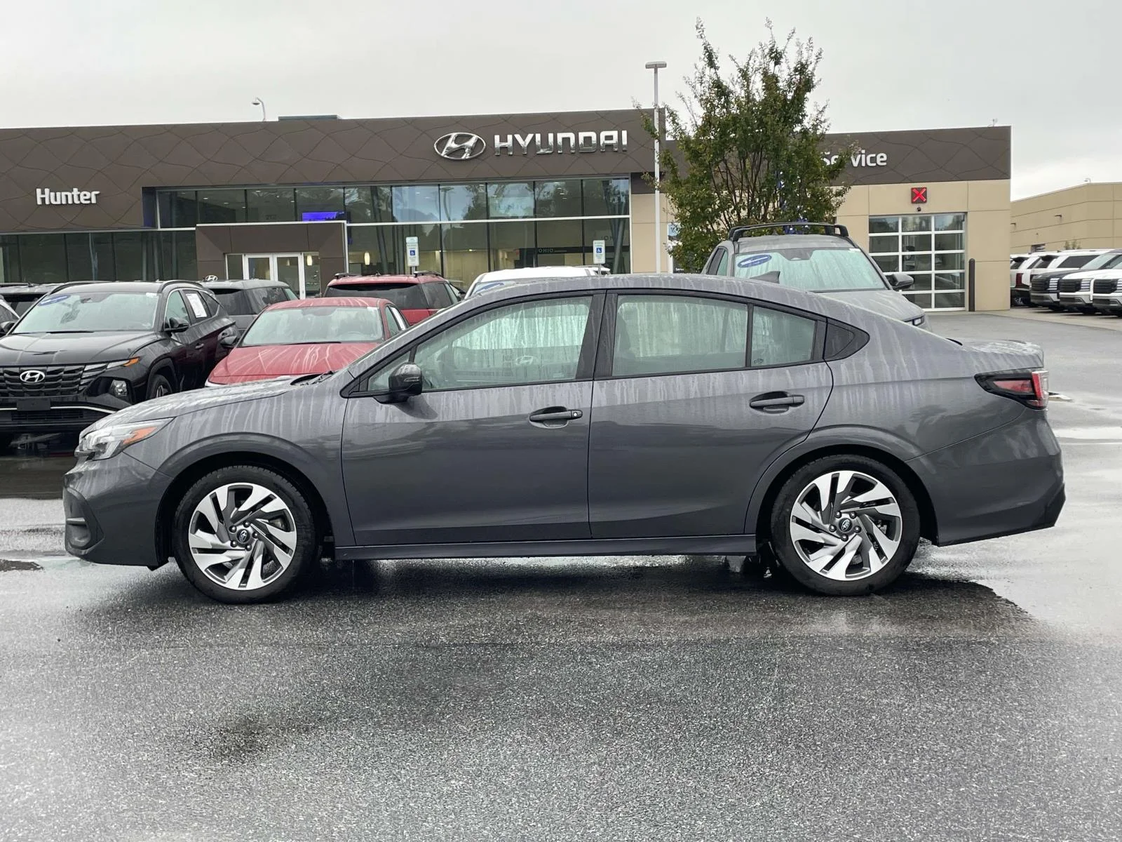 Used 2025 Magnetite Gray Metallic Subaru Limited image 24