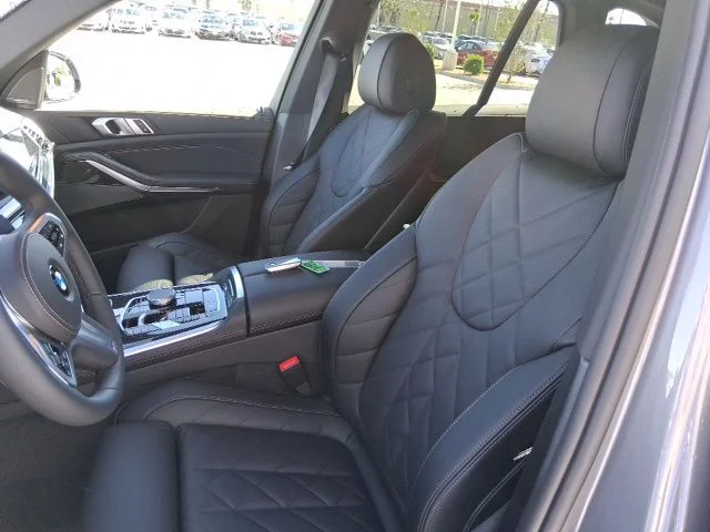 New 2026 Skyscraper Grey Metallic BMW xDrive40i image 15