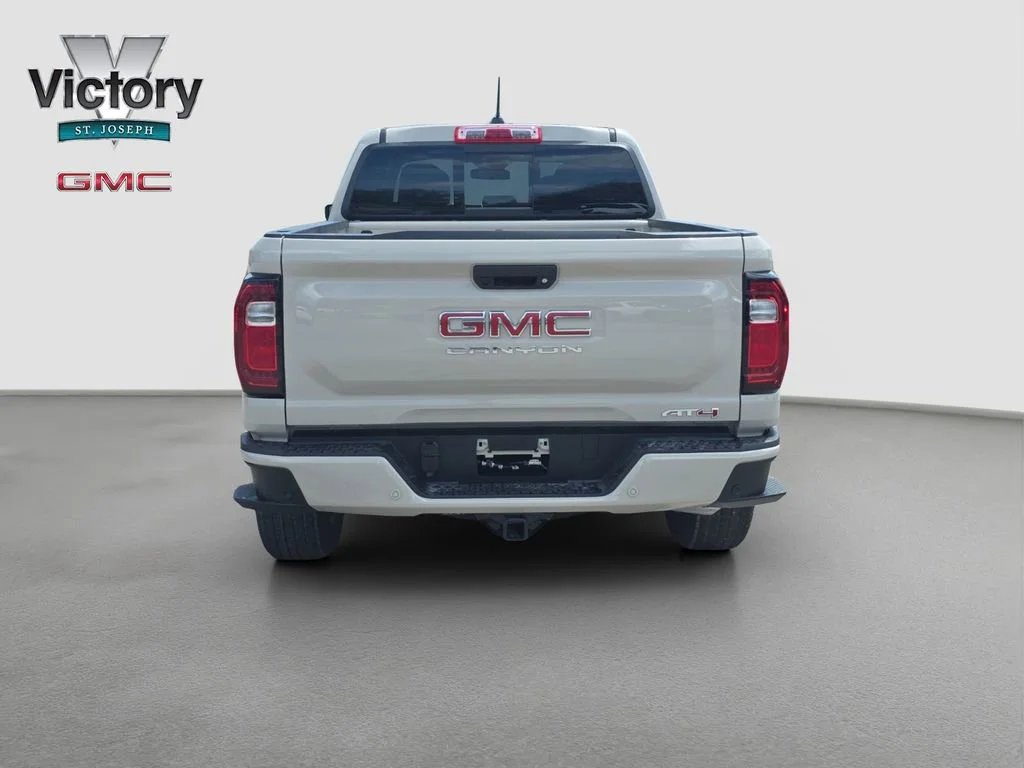 2026 GMC Canyon AT4 - Photo 16