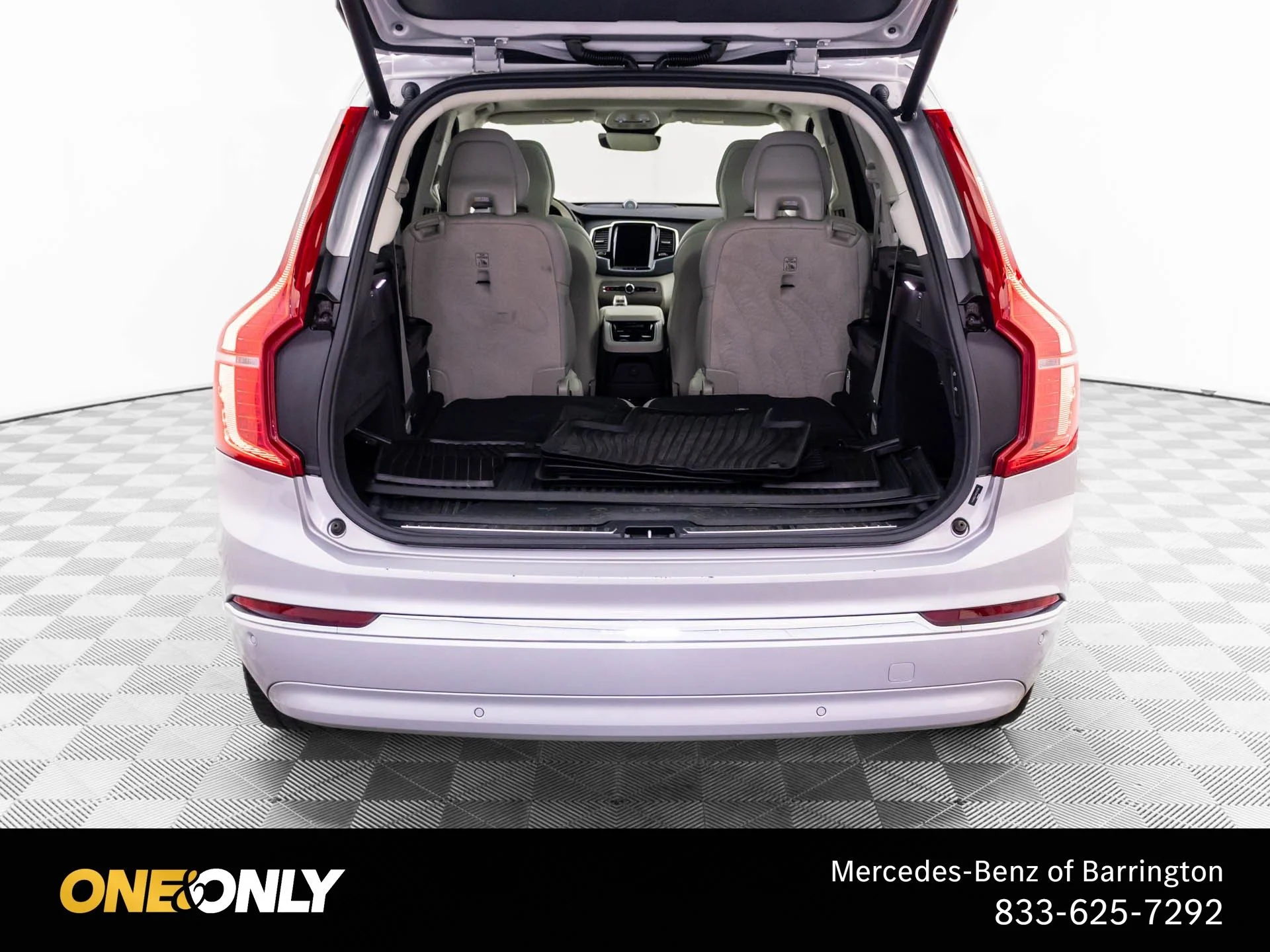 Used 2024 Silver Volvo Ultimate image 34
