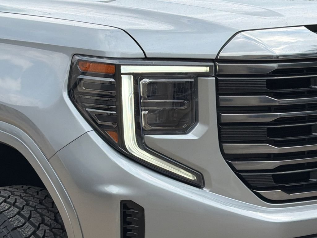 Used 2023 Silver GMC AT4 image 4