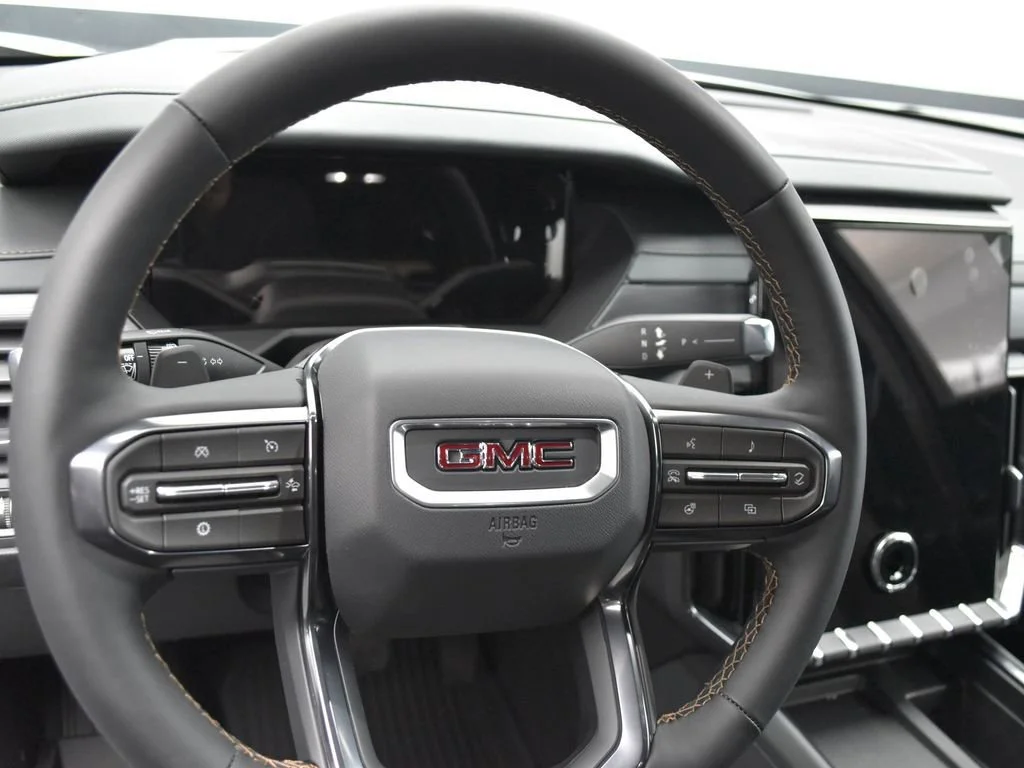 2026 GMC Acadia AT4 - Photo 9