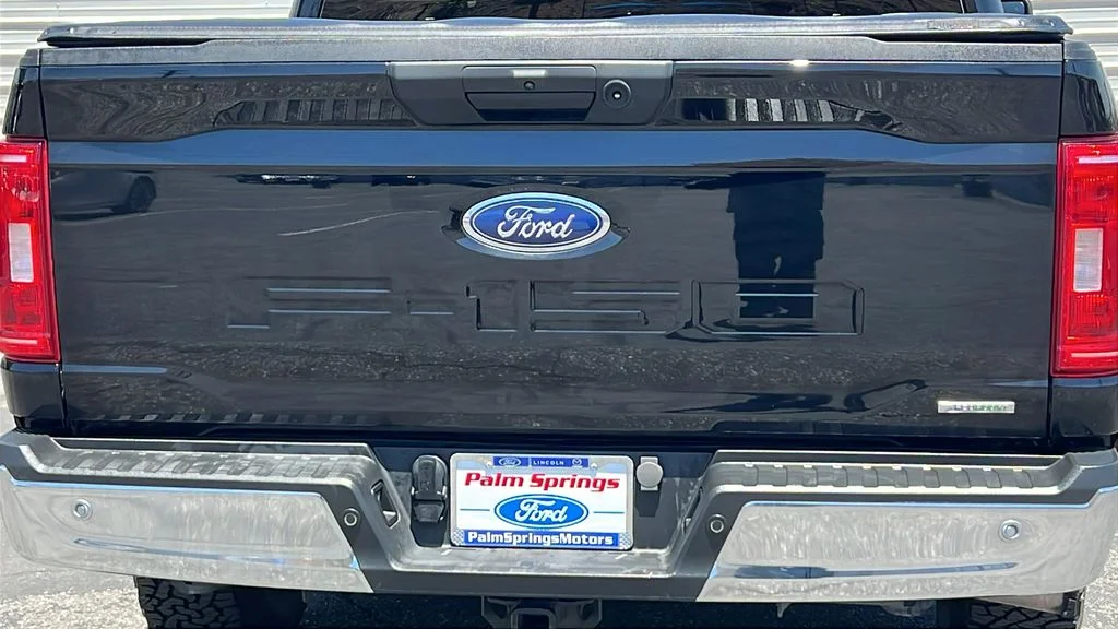 Certified Used 2023 Agate Black Metallic Ford XLT image 5