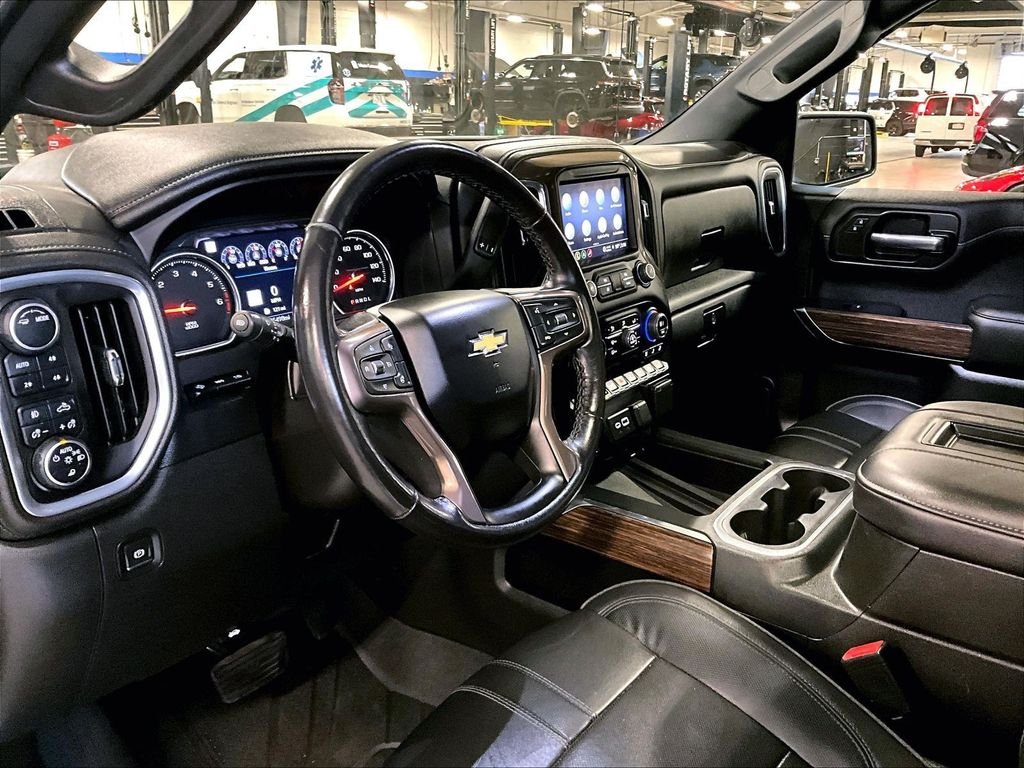 Used 2022 Gray Chevrolet High Country image 8