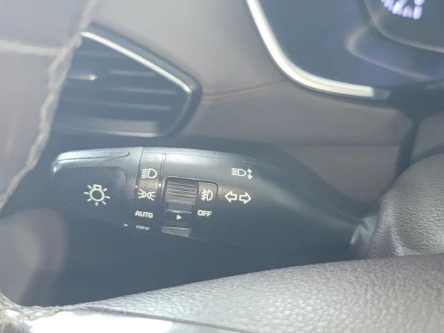 Certified Used 2019 Silver Hyundai Limited image 19